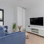 Little Laguna Sauna & Parking By Renters