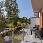 Little Laguna Sauna & Parking By Renters شقة فندقية