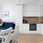 Little Laguna Sauna & Parking By Renters شقة فندقية