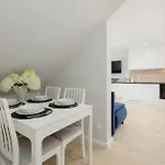 Little Laguna Sauna & Parking By Renters