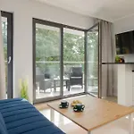 Little Laguna Sauna & Parking By Renters Apartmanhotel Międzywodzie