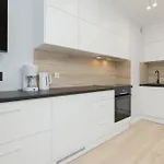 Little Laguna Sauna & Parking By Renters