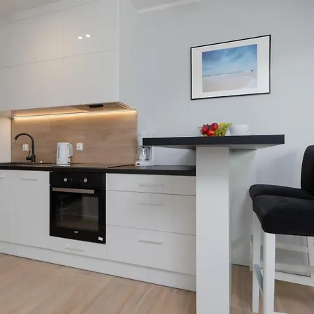 Little Laguna Sauna & Parking By Renters 4*