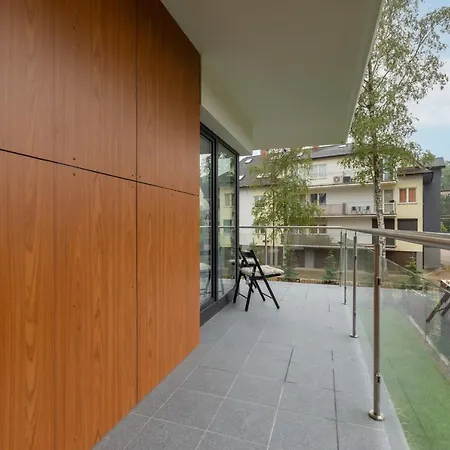 Little Laguna Sauna & Parking By Renters *