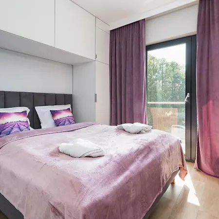 Aparthotel Little Laguna Sauna & Parking By Renters 4*