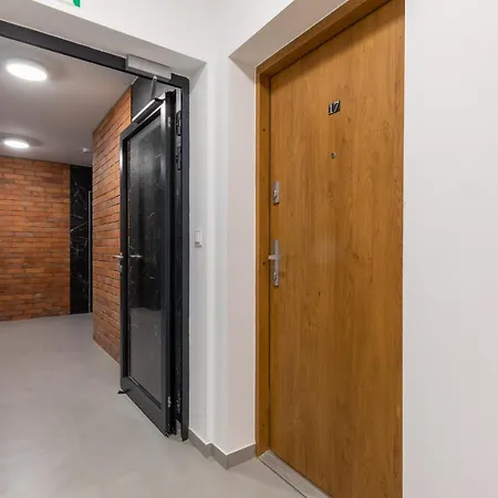 Aparthotel Little Laguna Sauna & Parking By Renters