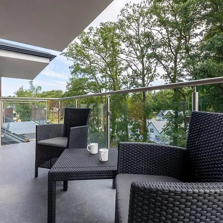 Little Laguna Sauna & Parking By Renters 4*