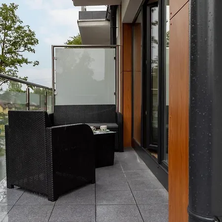 Little Laguna Sauna & Parking By Renters מלון דירות מידז'יוודז'י