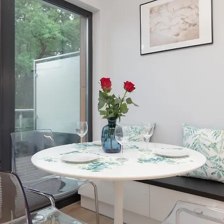 Aparthotel Little Laguna Sauna & Parking By Renters